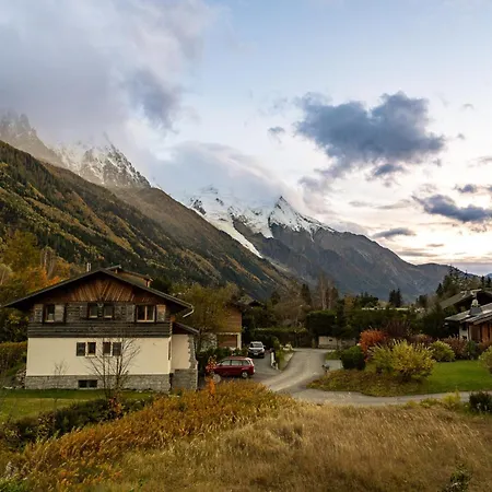 Josephine, Les Bois Alpesi faház