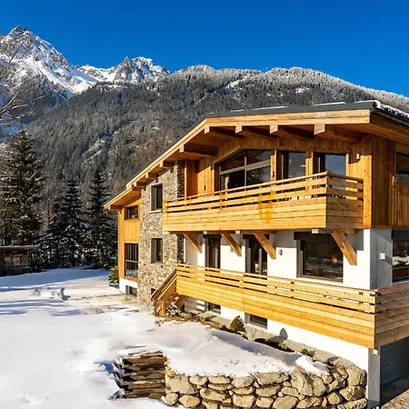 Josephine, Les Bois Alpesi faház *